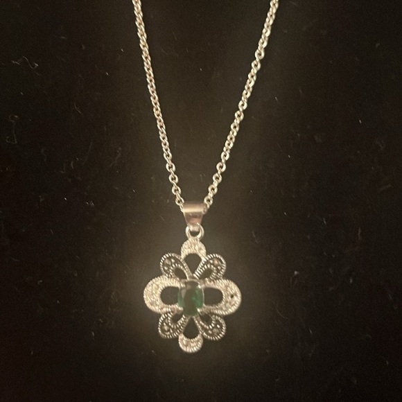 Genuine Marcasite fine silver plated Necklace w/ simulated Emerald 18” - Picture 3 of 5